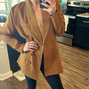 Vintage tuxedo light coat